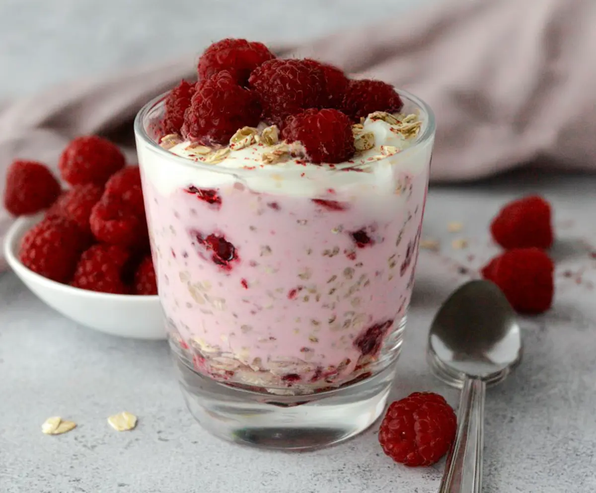 Raspberry Overnight Oats